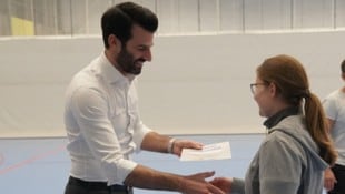 „Wir geben Frauen das nötige Rüstzeug in die Hand, um selbstbewusst Grenzen zu setzen und sich ...