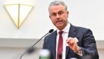 Hofer will im Landtag bleiben – der Ruf nach Konsequenzen wird im Landhaus in Eisenstadt ...
