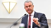 Trotz Wechsel in die Privatwirtschaft bleibt Norbert Hofer im Landtag.