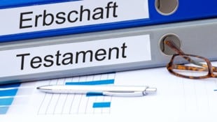 Eine 80 Jahre alte Frau wurde im Zuge eines Erbschaftsstreits in ihren eigenen vier Wänden ...