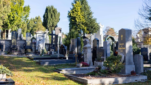 Immer noch der beliebteste letzte Ruheort für Katholiken: der Friedhof. Aber es gibt längst auch ...