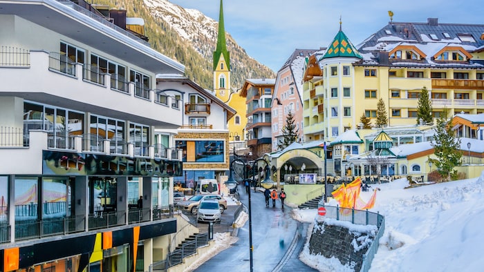 Die Täter schlugen in Ischgl (Foto) zu, zusätzlich auch in Kitzbühel.