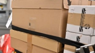 Dass Schäden auftreten können, ist vorstellbar. Aber dass die Post beschädigte Packerl gleich ...