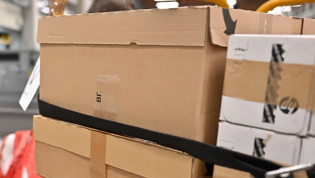 Dass Schäden auftreten können, ist vorstellbar. Aber dass die Post beschädigte Packerl gleich ...