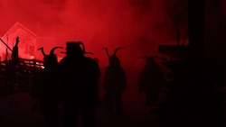 Im Treiben am Krampuslauf verletzte sich die Pinzgauerin so schwer, dass sie ins Spital musste. ...