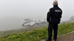 Ein kroatischer Polizist bei den Ermittlungen