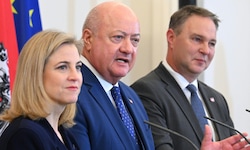 Die Regierungsspitze weist eine Einmischung der USA zurück.