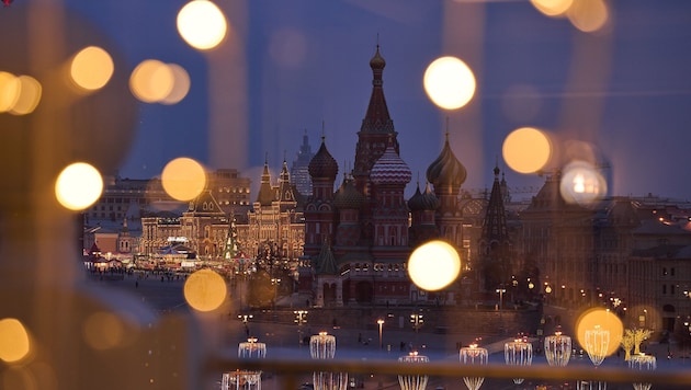 Derzeit sind die russischen Zentralbankgelder über EU-Sanktionsbeschlüsse eingefroren, die alle ...