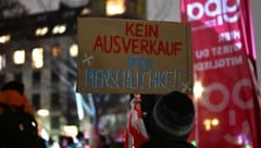 Für die Mitarbeiter im Gesundheits-, Pflege- und Sozialbereich streiken weiter. 