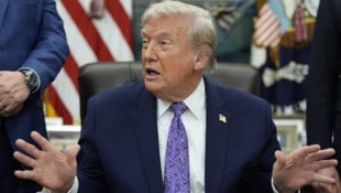 Die inneren Widersprüche von Trumps MAGA-Bewegung werden größer.