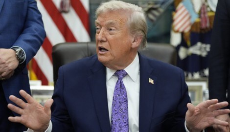 Die inneren Widersprüche von Trumps MAGA-Bewegung werden größer.