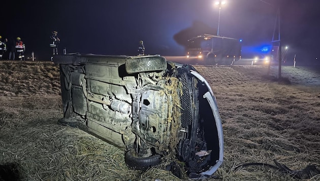 Das Auto wurde schwer beschädigt.