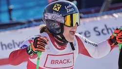 Magdalena Egger jubelt über ihr erstes Weltcup-Podium.