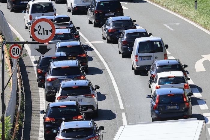 Am Gründonnerstag wird laut Prognose die erste große Reisewelle einsetzen.