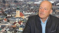Listen-Bürgermeister Hermann Trinker beobachtet die Entwicklung in Schladming seit Jahren ...