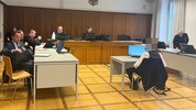 Ein 25-Jähriger hatte eine Beziehung mit einer 14-Jährigen und schwängerte ein nur etwas älteres ...