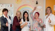 Stationsleiterin Astrid Soffried M.Sc, Bereichsleiterin DGKP Heidi Leitgeb, Cancer Nurse DGKP ...