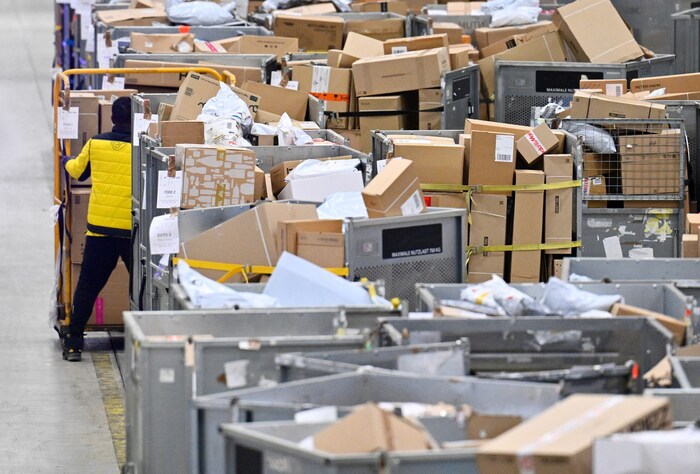 Wer in der Weihnachtszeit Pech hat, kann am Ende im schlimmsten Fall nur einen gelben Zettel ...