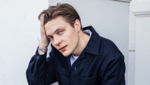 Sänger Alois Mühlbacher startet nun auf der Bühne neu durch.