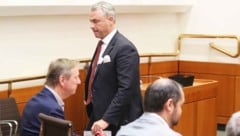 Norbert Hofer geht als Klubobmann, obwohl er bei der Landtagswahl die FPÖ auf Platz zwei führen ...