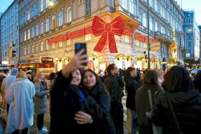 In sozialen Medien wird das Mascherl als Must-See gefeiert