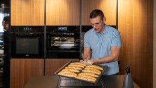 Christopher Lang bäckt aus Leidenschaft. Seine Tipps gibt er jetzt in einem Buch weiter. 