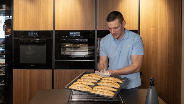 Christopher Lang bäckt aus Leidenschaft. Seine Tipps gibt er jetzt in einem Buch weiter.