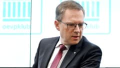 August Wöginger will auch im Falle einer erstinstanzlichen Verurteilung wegen Amtsmissbrauchs ...