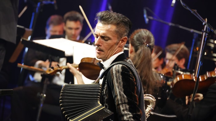 Ausnahmemusiker Herbert Pixner hat im Oktober sein neues Programm im Gepäck.