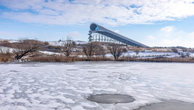 Skifahren, um den Zusammenhalt der WKO zu stärken – in der SnowWorld Zoetermeer in Den Haag