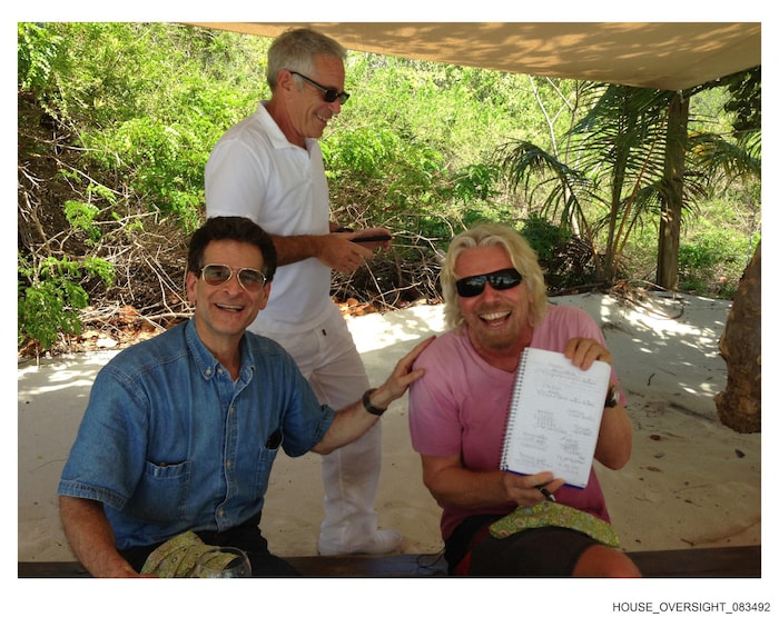 Milliardär Richard Branson, im Hintergrund Epstein