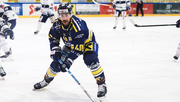 Eisbär Nick Huard reist mit seinen Eisbären heute nach Kitzbühel.