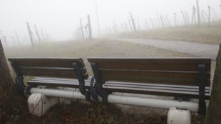 Wer Sonne will, muss rauf auf die Berge – im Tal regiert weiter der Nebel (Symbolbild).