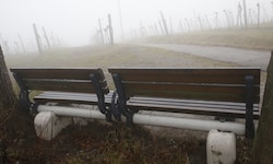 Wer Sonne will, muss rauf auf die Berge – im Tal regiert weiter der Nebel (Symbolbild).