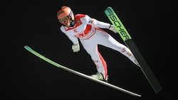 Stefan Kraft holt bei seinem Comeback den zweiten Platz in Klingenthal.