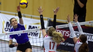 Die PSVBG Salzburg (li. Finja Heins) taten sich in Linz schwer.