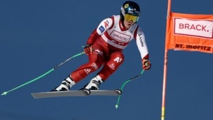 AP/Gabriele Facciotti Magdalena Egger schaffte am Freitag in der Abfahrt von St. Moritz als Zweite erstmals den Sprung ...