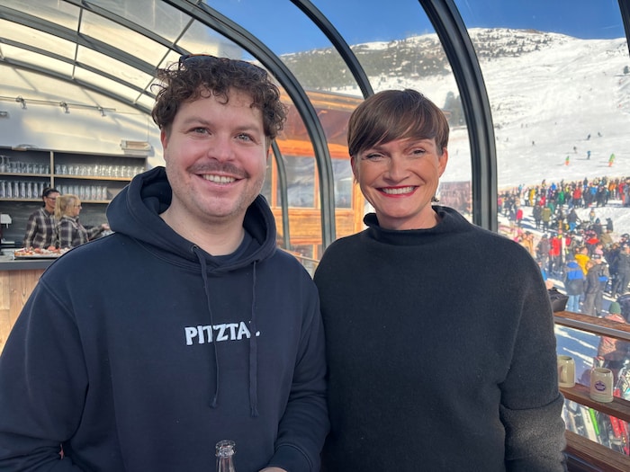 Begeistert: die Chefin der Österreich Werbung, Astrid Steharnig-Staudinger und TVB-Pitztal-GF ...