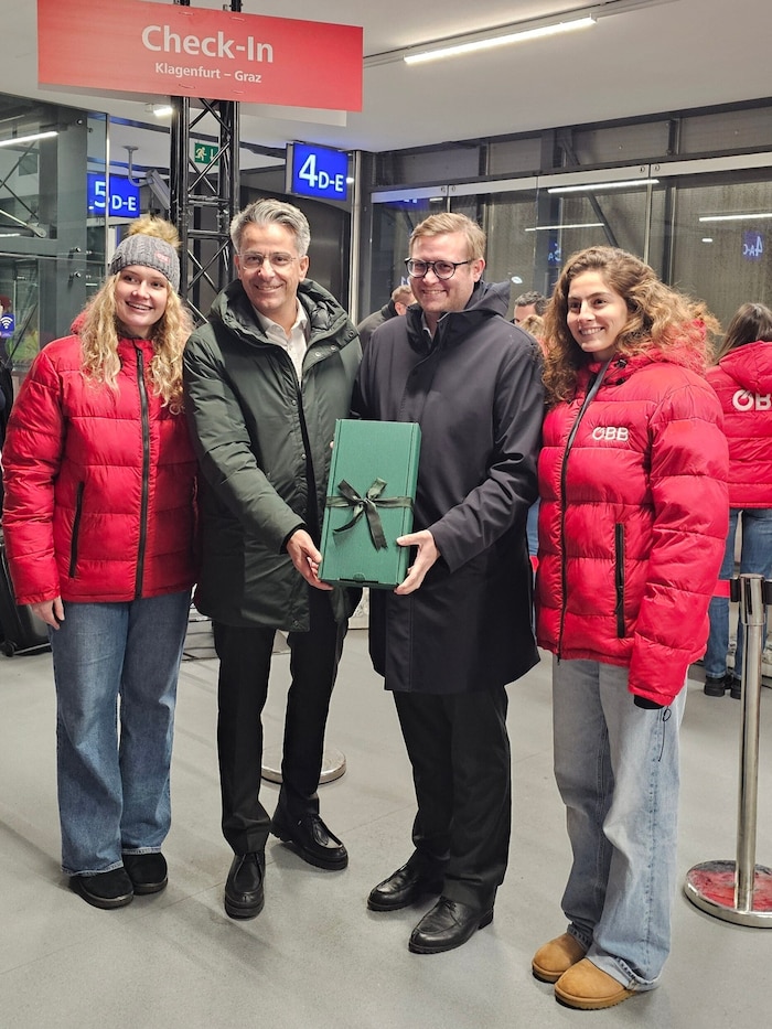 Treffpunkt der Wirtschaftsstadträte: Julian Geier (r) und Kurt Hohensinner.