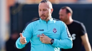 Austria Salzburgs Trainer Christian Schaider.