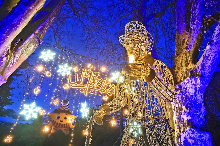 Verschiedene Figuren warten darauf, bestaunt zu werden.