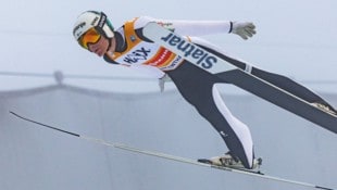 Domen Prevc führt nach dem ersten Durchgang.