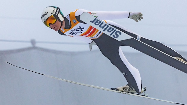 Domen Prevc leads after the first round.