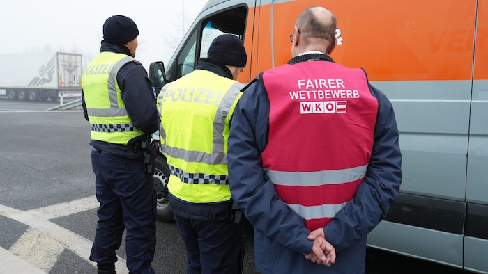 Im Fokus stand der Schmuggel illegaler Pyrotechnik.