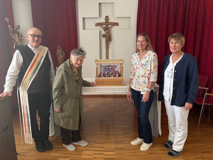 Segnung mit Diakon Heinz-Horst Meyer, Bastlerin Christine Jahn, sowie Katharina Hochleitner und ...