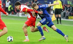 Zeigte zum Jahresabschluss wieder auf: Kerim Alajbegovic (li.).