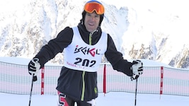 Tommy Haas gewann erst das Promi-Skirennen der Ischgl Trophy, ehe er im Finale des Tennisevents ...