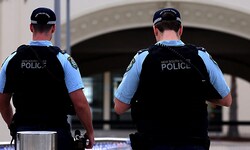 Polizisten am Tatort