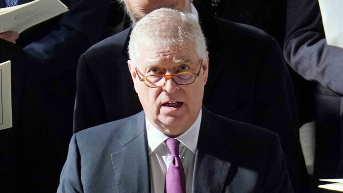 Die E-Mails untergraben zudem die Behauptung Andrews, er habe den Kontakt zu Epstein zuvor ...