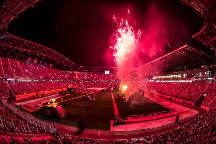 Vor zehn Jahren wurde im Klagenfurter Wörthersee Stadion der Masters of Dirt-Besucherrekord ...